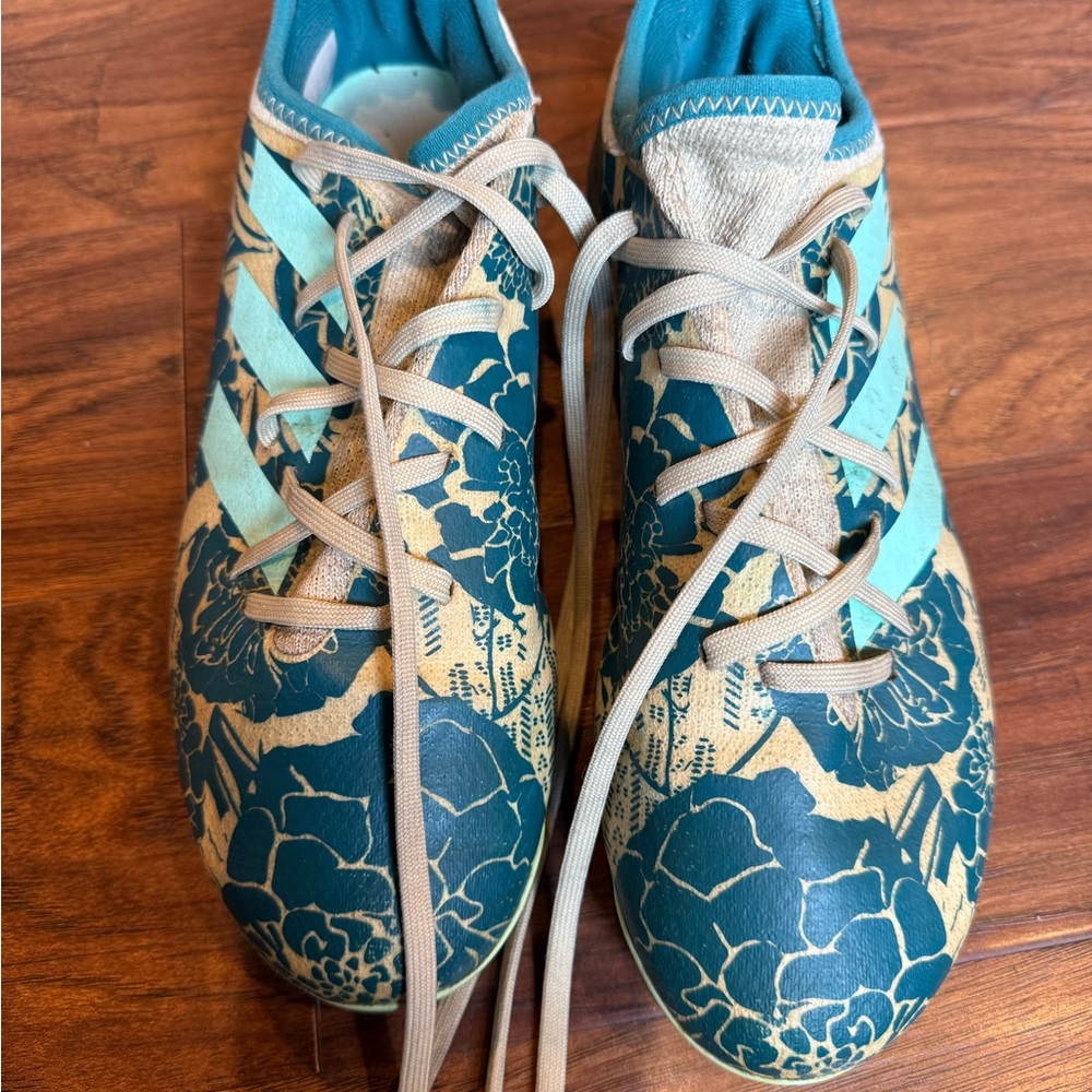 adidas Floral Teal and Beige Athletic Shoes
